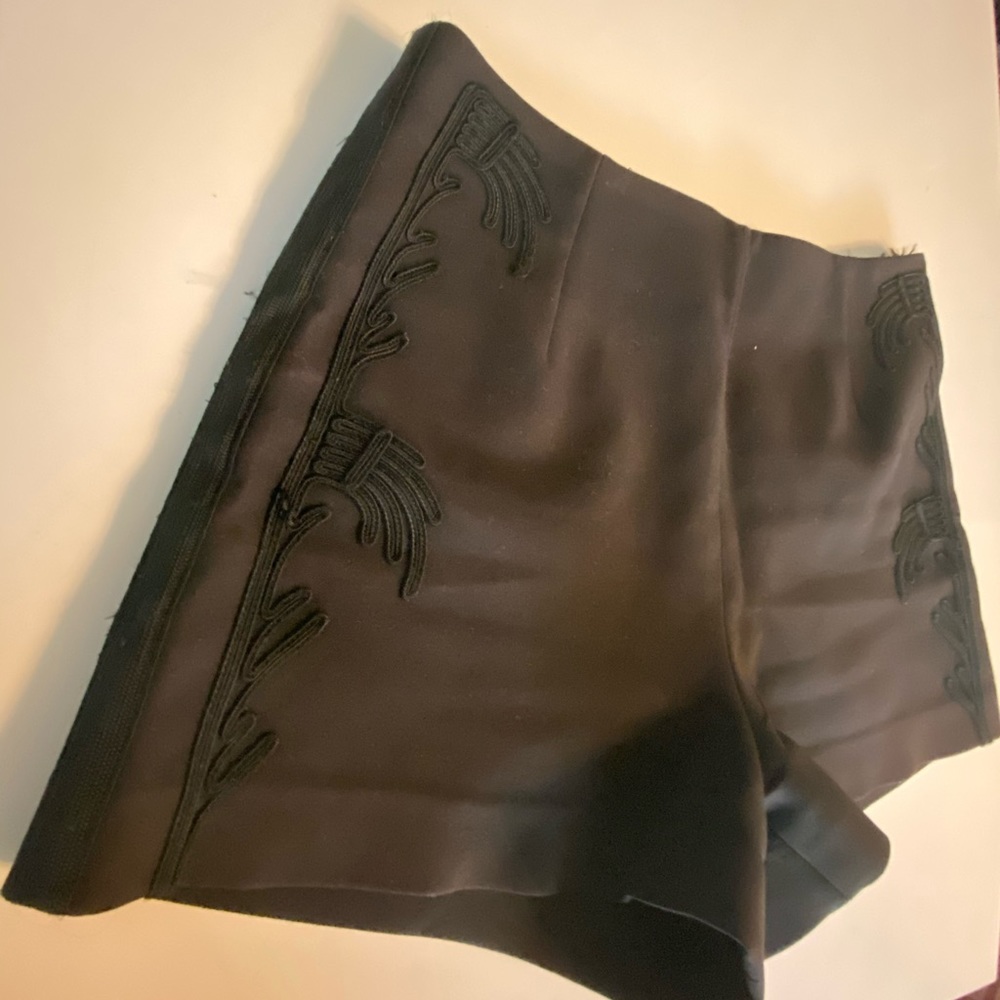 High wasted black tuxedo shorts